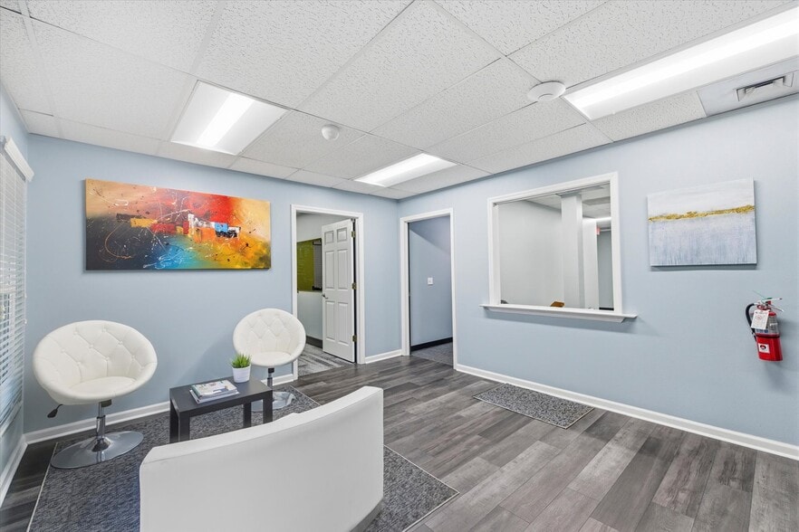 More Photos Of 150 John Knox Rd, Tallahassee Office For Lease