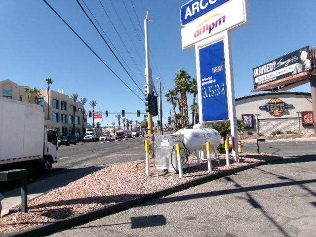 More Photos Of 4380 Spring Mountain Rd, Las Vegas Service Station For Sale