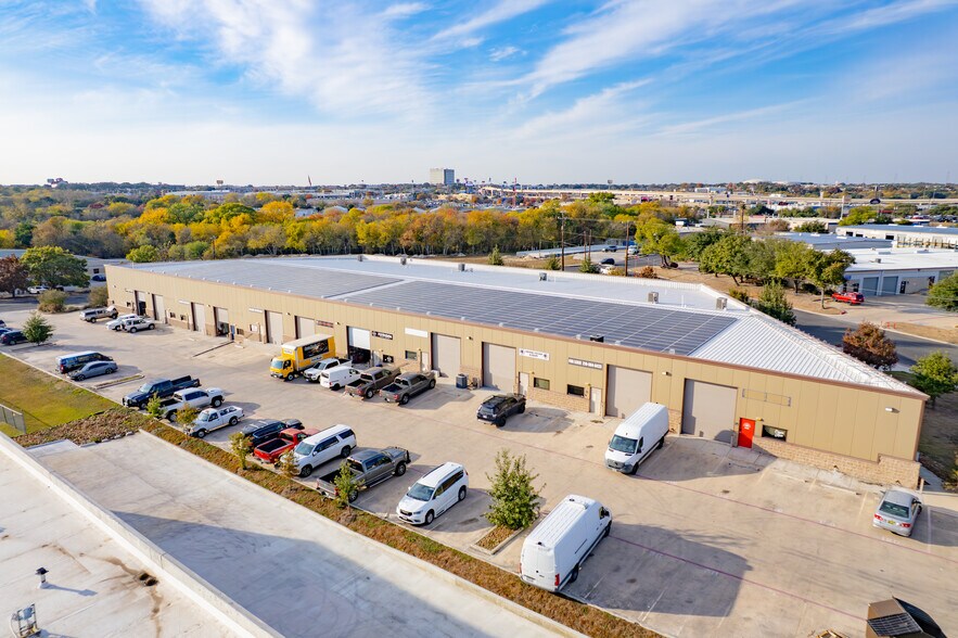 More Photos Of 4700 Timco W, Leon Valley Warehouse For Lease