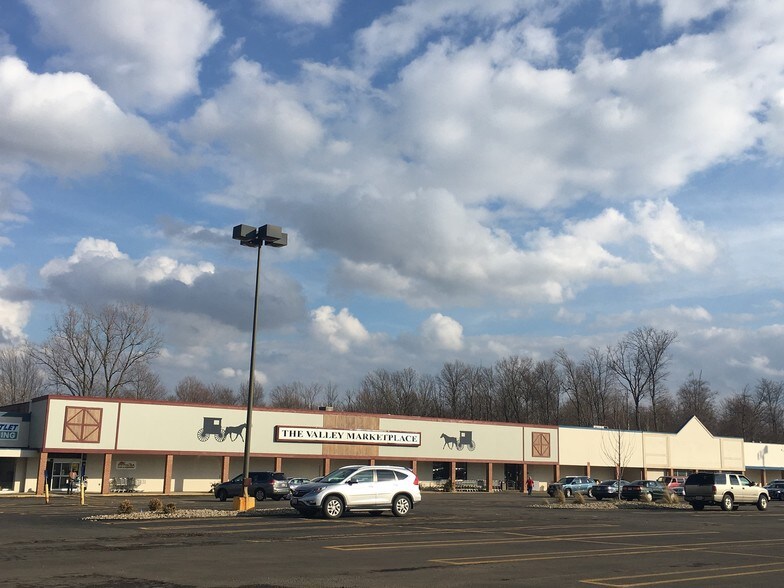More Photos Of 5953-6151 South Ave, Youngstown Storefront For Lease