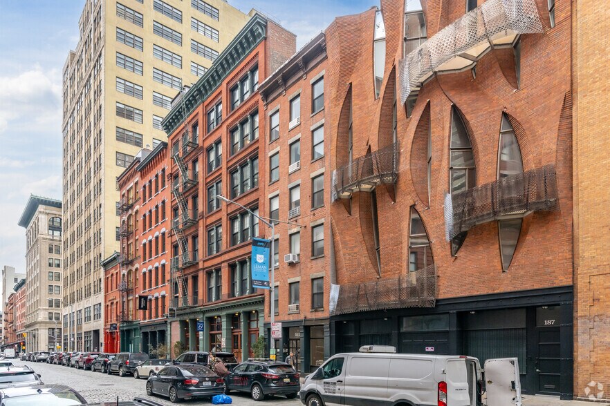 More Photos Of 185 Franklin St, New York Office For Sale