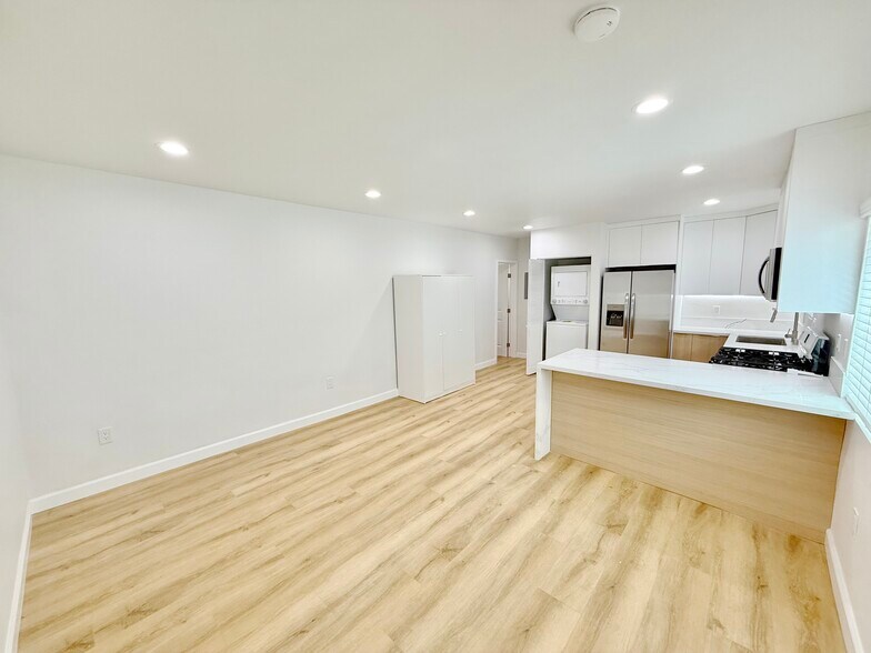 More Photos Of 825 Manhattan Ave, Hermosa Beach Apartments For Sale