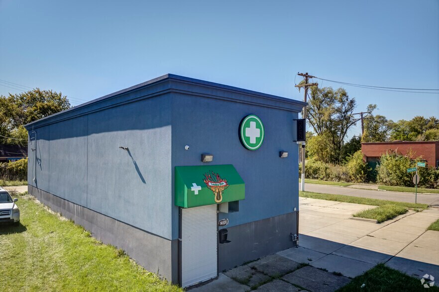 More Photos Of 14108 Houston Whittier St, Detroit Freestanding For Sale