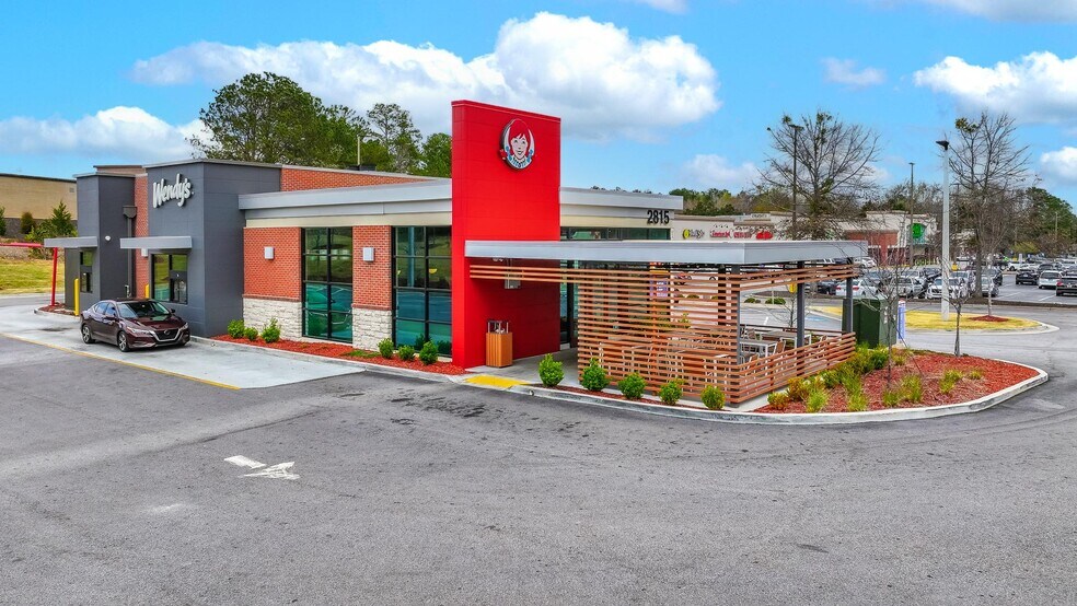 Primary Photo Of 2815 Lee Rd, Lithia Springs Fast Food For Sale
