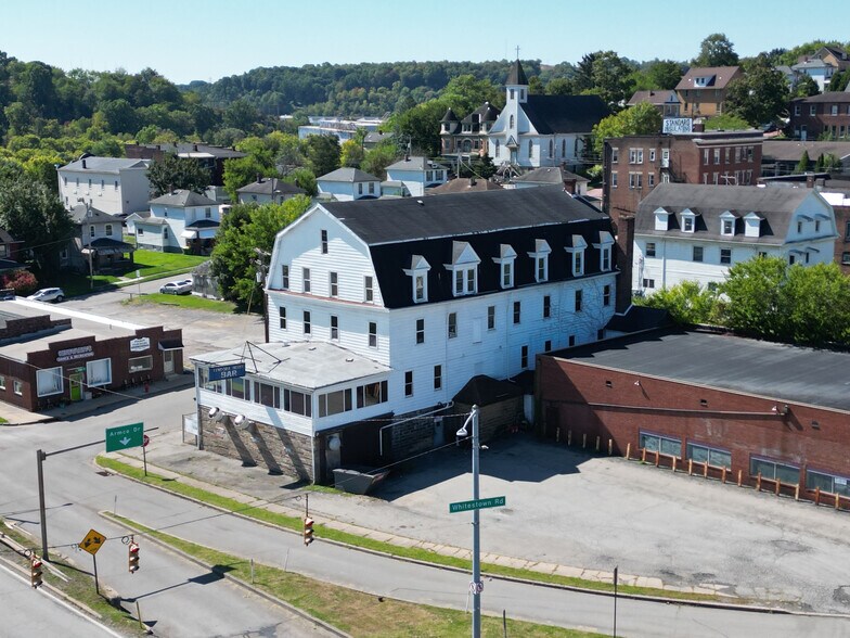Primary Photo Of 1 Main St, Lyndora Restaurant For Lease