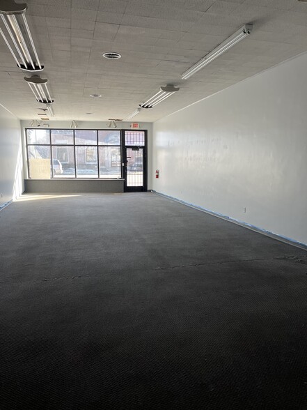 More Photos Of 20495 Van Dyke St, Detroit Flex For Sale