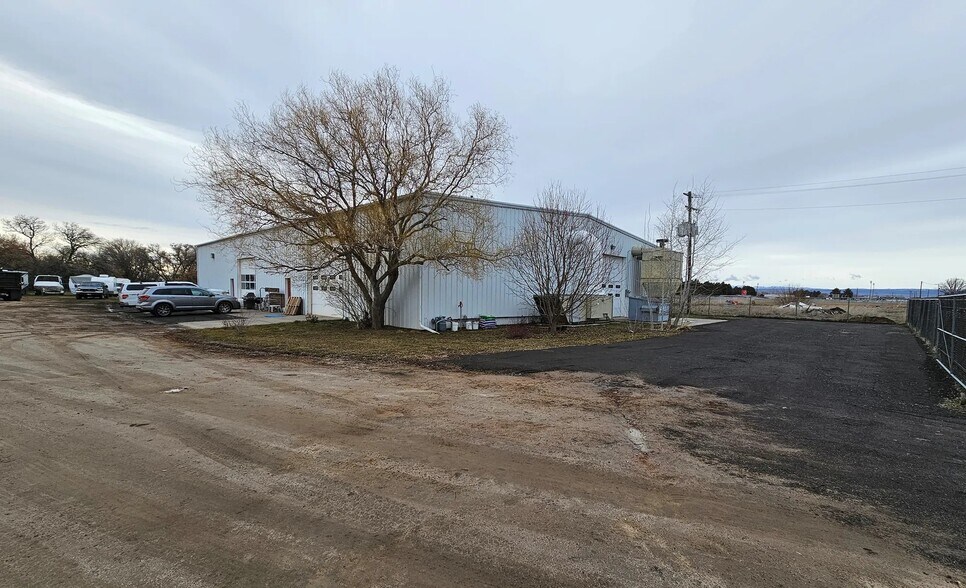 More Photos Of 919 7th Ave W, Gooding Warehouse For Sale