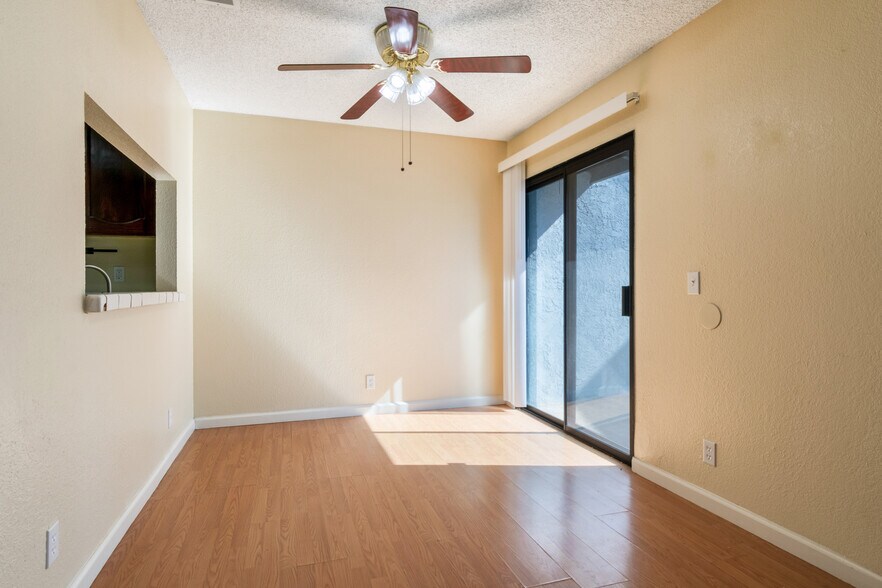 More Photos Of 19087 Allegheny Rd, Apple Valley Apartments For Sale