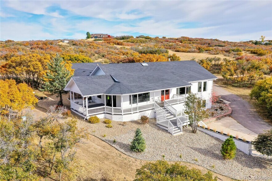More Photos Of 810 N Perry Park Rd, Sedalia Specialty For Sale