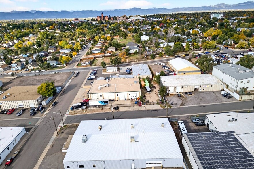 More Photos Of 2261 W Cornell Ave, Englewood Warehouse For Lease