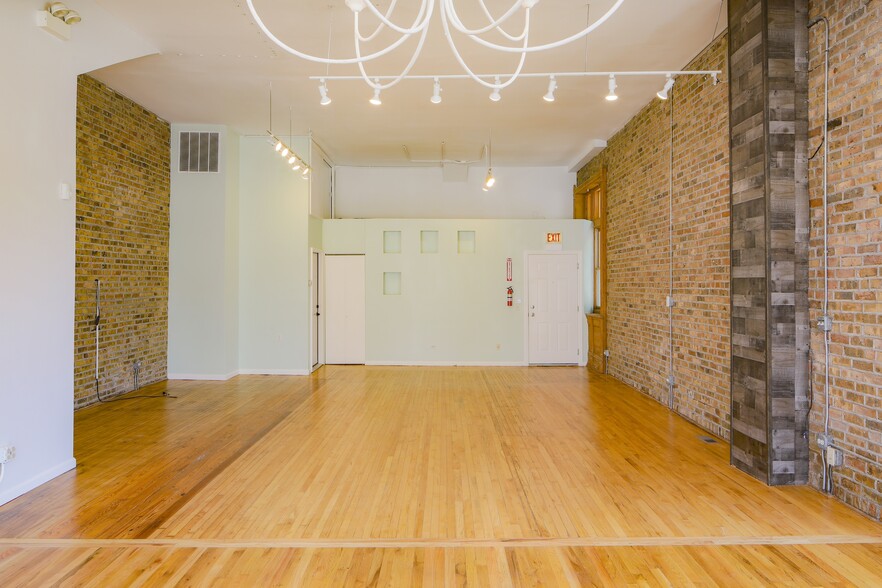 More Photos Of 1925 W Division St, Chicago Apartments For Sale