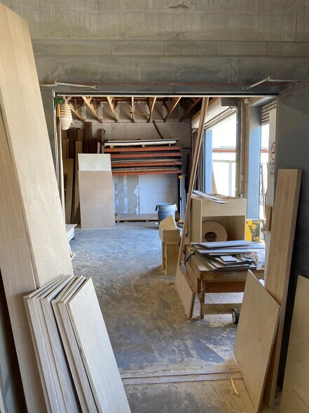 More Photos Of 3593 Veronica S Shoemaker Blvd, Fort Myers Warehouse For Sale