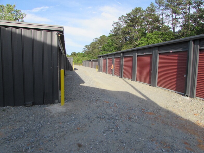 More Photos Of 5550 Hawkinsville Rd, Macon-Bibb Self Storage For Sale