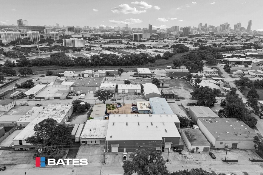 More Photos Of 4819 Vicksburg St, Dallas Showroom For Sale