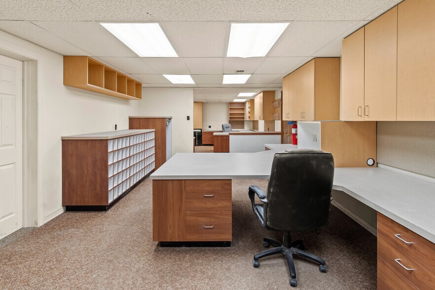 More Photos Of 2332 4th Ave, Greeley Manufacturing For Sale