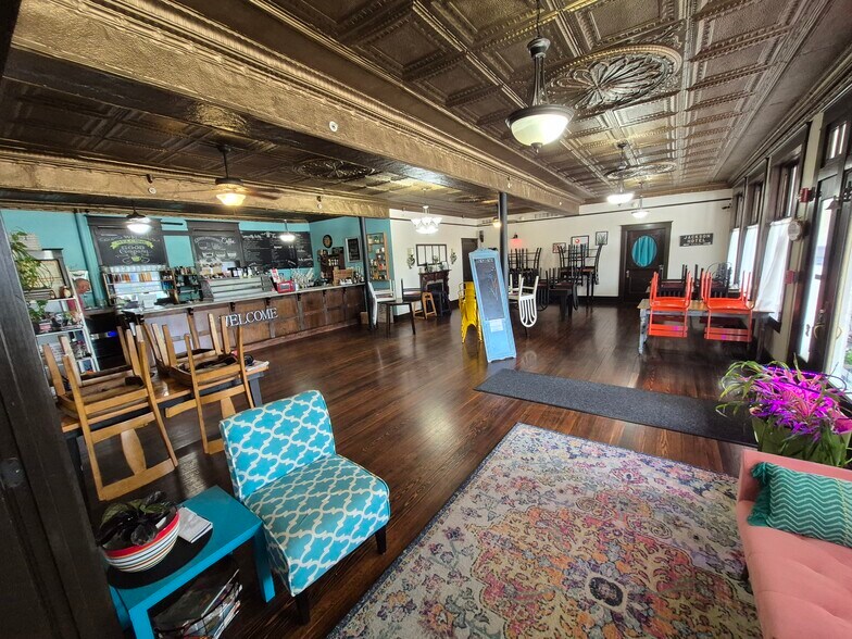 More Photos Of 139 W Peoria St, Paola Apartments For Lease