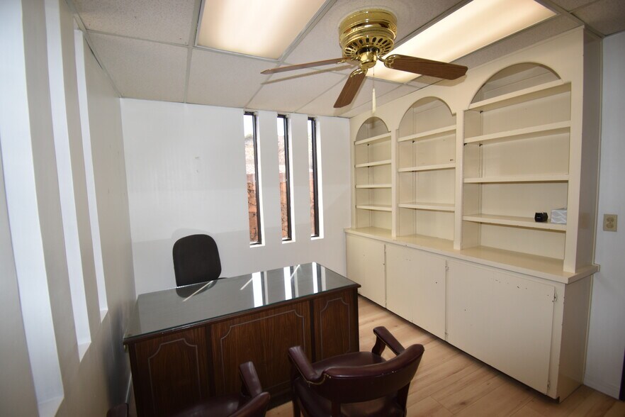 More Photos Of 1201 E Schuster Ave, El Paso Medical For Lease
