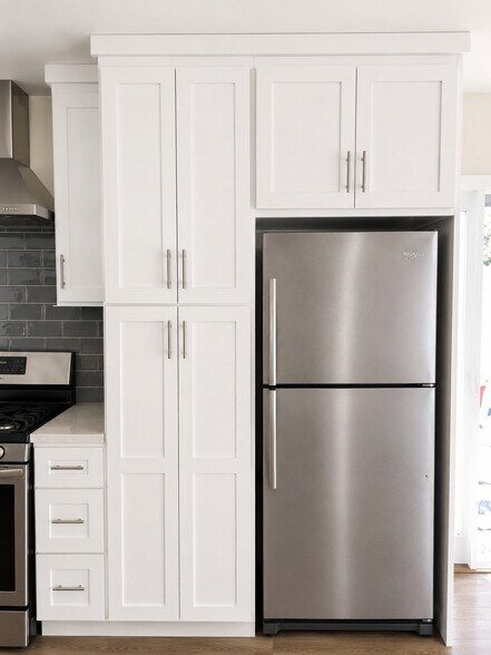 More Photos Of 15907 Enadia Way, Van Nuys Apartments For Sale