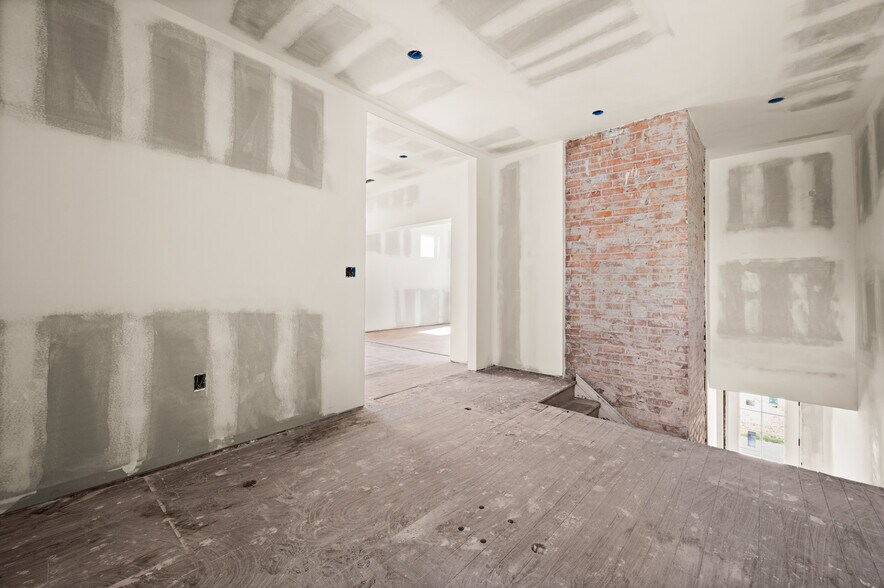 More Photos Of 655 S 200 E, Salt Lake City Office Residential For Sale