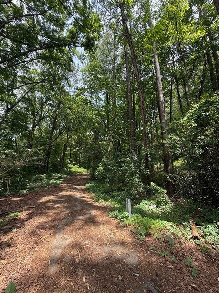 More Photos Of 2455 Jones Rd NW, Atlanta Land For Sale