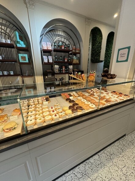 More Photos Of 1645-1659 Third Ave, New York Office For Lease