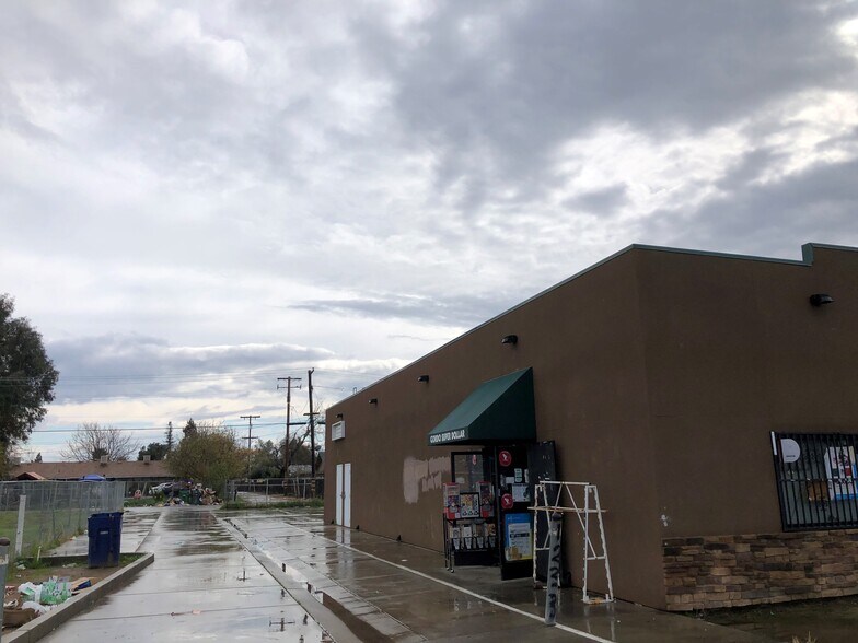 More Photos Of 1233 Park Blvd, Orange Cove Freestanding For Lease