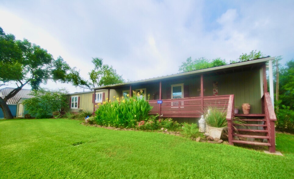 More Photos Of 12604 N State Highway 95, Cistern Restaurant For Sale