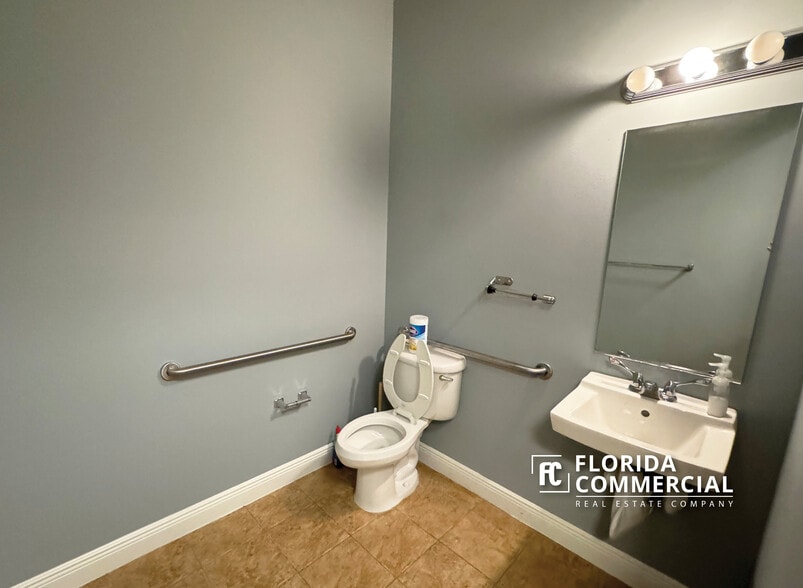 More Photos Of 4189-4257 SW High Meadows Ave, Palm City Office For Sale