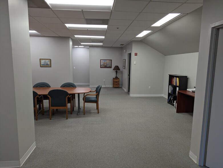 More Photos Of 210 N Central Ave, Hartsdale Medical For Lease