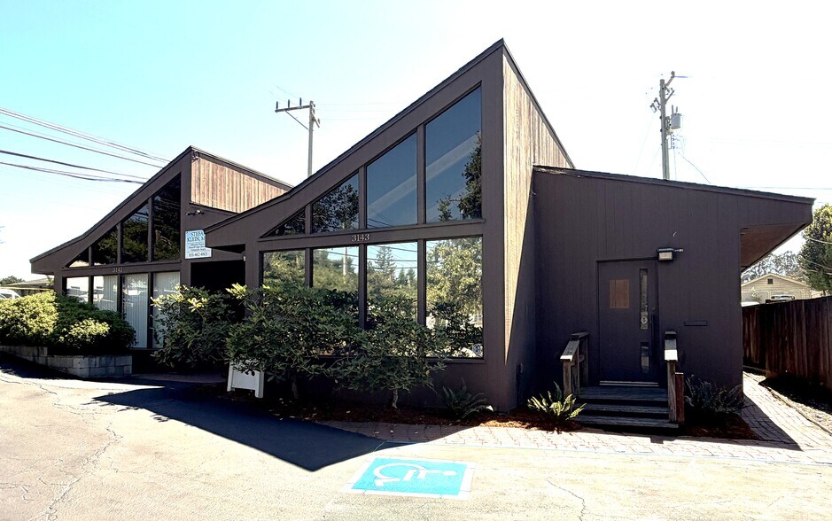 More Photos Of 3141-3143 Paul Sweet Rd, Santa Cruz Medical For Lease