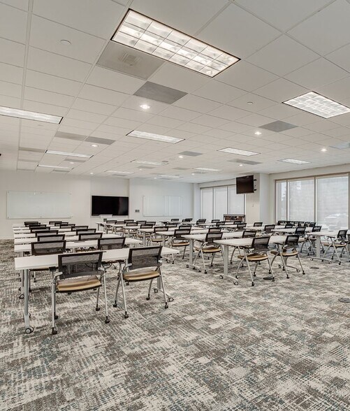 More Photos Of 5800 Tennyson Pky, Plano Office For Lease