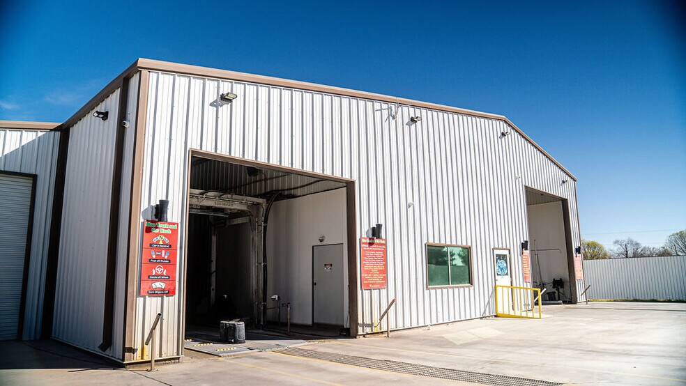 More Photos Of 3720 N Moss Ave, Odessa Carwash For Sale