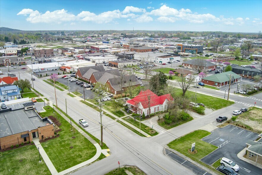 More Photos Of 232 N Peachtree Ave, Cookeville Restaurant For Sale