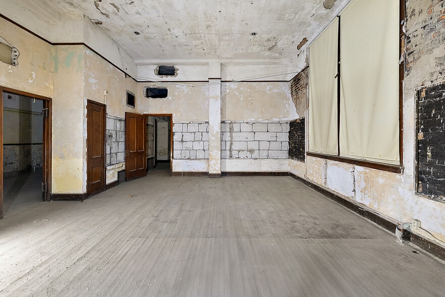 More Photos Of 8411 E Forest Ave, Detroit Schools For Sale