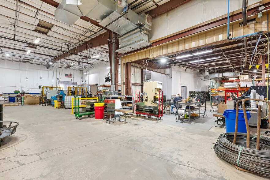 More Photos Of 2 Sunshine Blvd, Ormond Beach Light Distribution For Lease