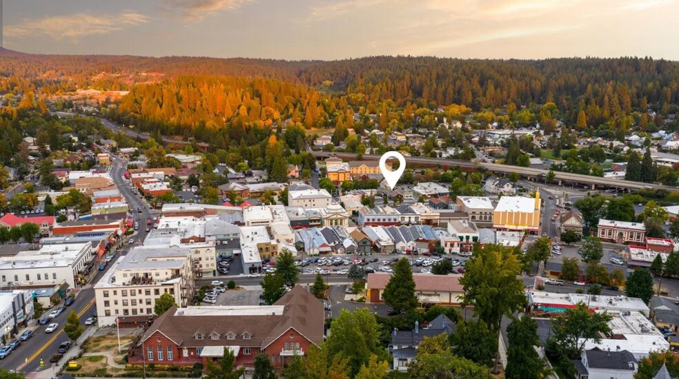 More Photos Of 145 S Auburn St, Grass Valley Restaurant For Sale