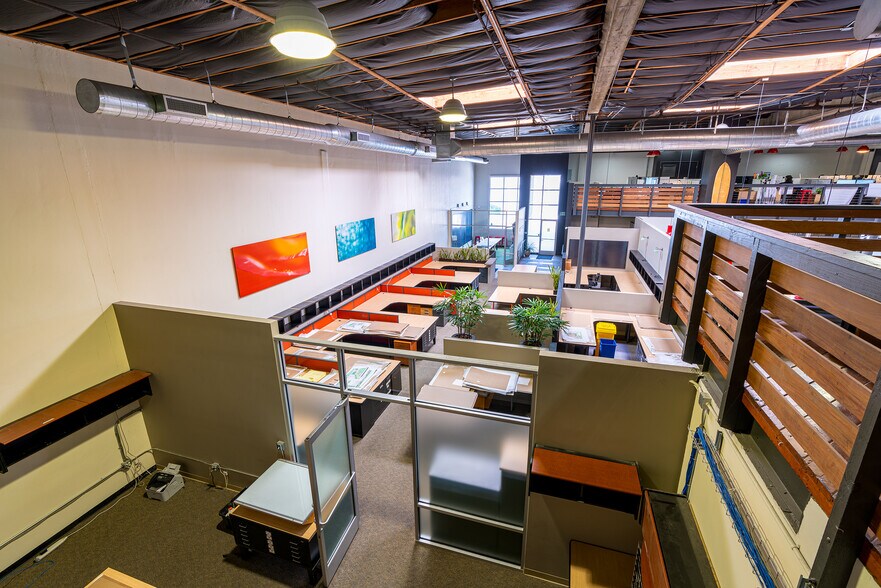 More Photos Of 2605 State St, San Diego Flex For Lease