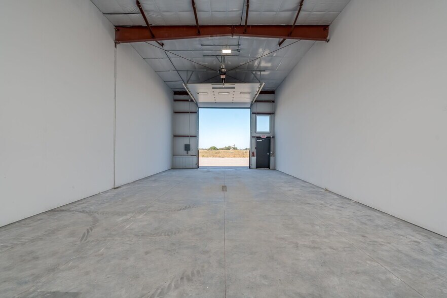 More Photos Of 3021 Evergreen Trl, Mankato Warehouse For Sale