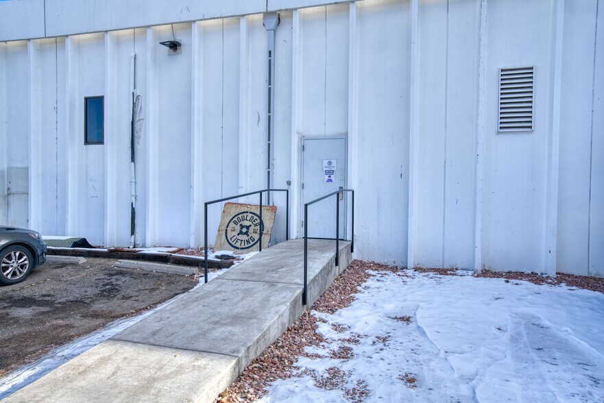 More Photos Of 5565 Arapahoe Ave, Boulder Flex For Lease