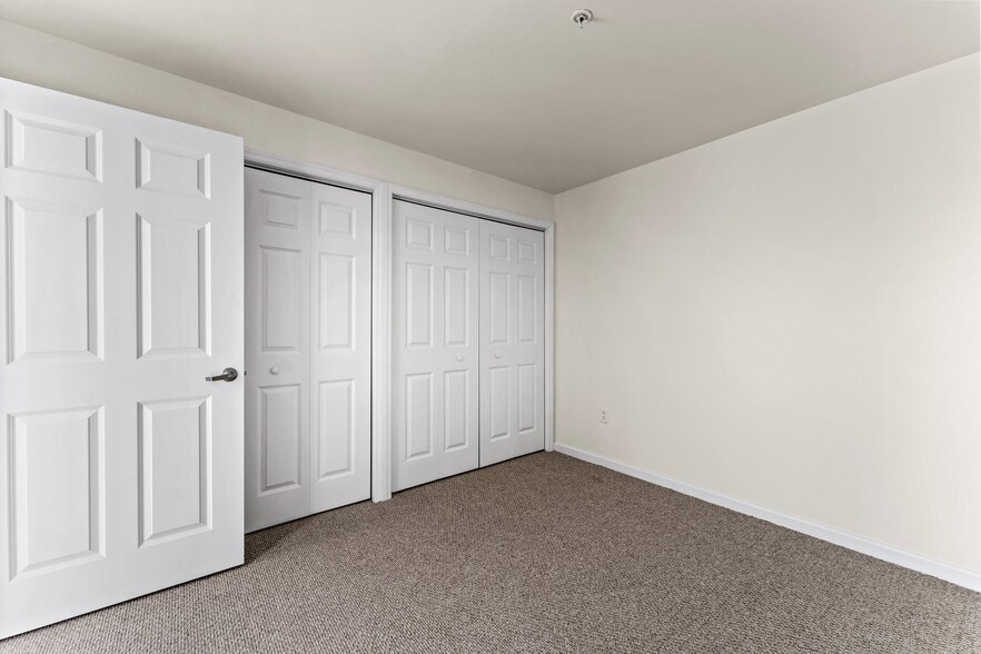 More Photos Of 2113 Ellsworth Blvd, Malta Multifamily For Sale