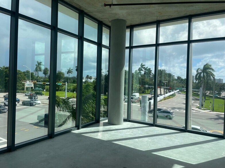 More Photos Of 21290 Biscayne, Aventura Office For Lease