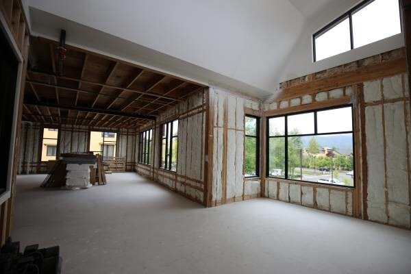 More Photos Of 2921 Crescent Ave, Eugene Medical For Lease