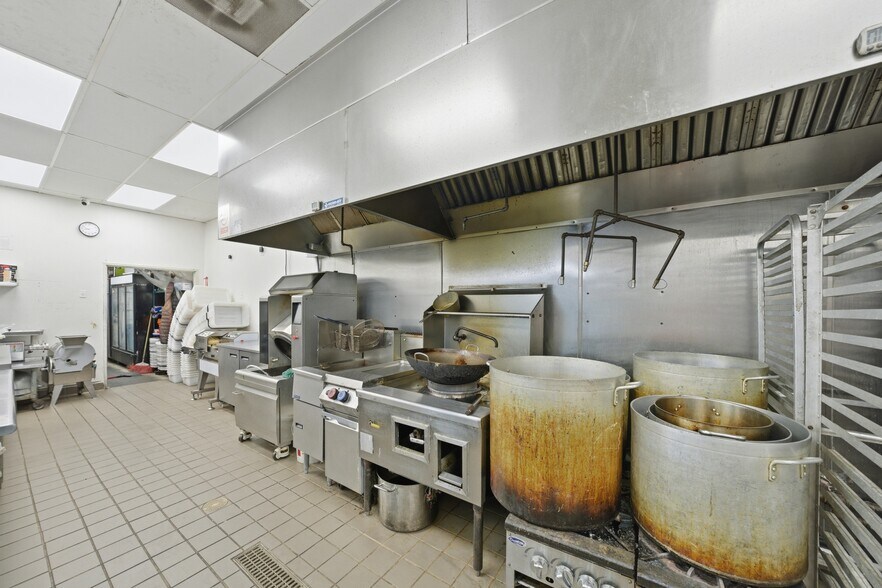 More Photos Of 17961 Sky Park Cir, Irvine Light Manufacturing For Lease