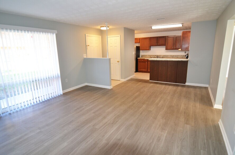 More Photos Of 1217 Park Ave, Orange Park Apartments For Sale