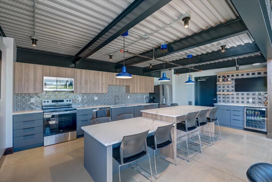 More Photos Of 644 Liberty Dr #A, Verona Warehouse For Sale