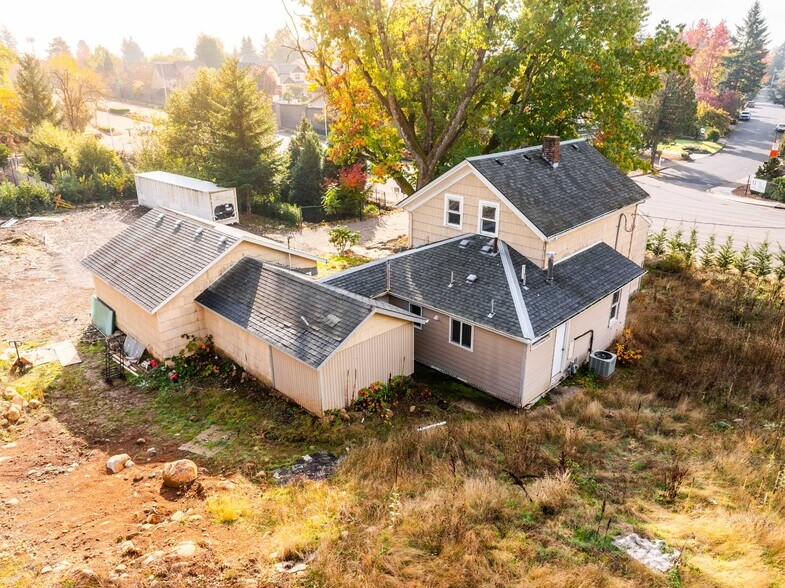 More Photos Of 12533 SE Sunnyside Rd, Happy Valley Flex For Sale