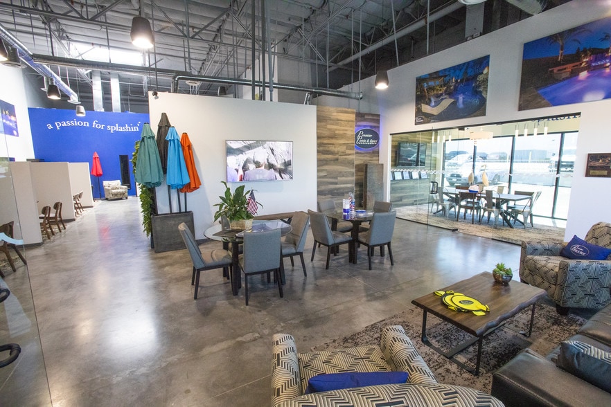 More Photos Of 6445 W Sunset Rd, Las Vegas Warehouse For Lease