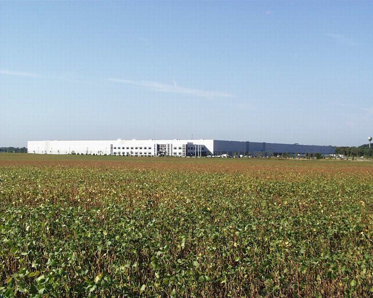 More Photos Of 258 Prospect Plains Rd, Cranbury Distribution For Lease