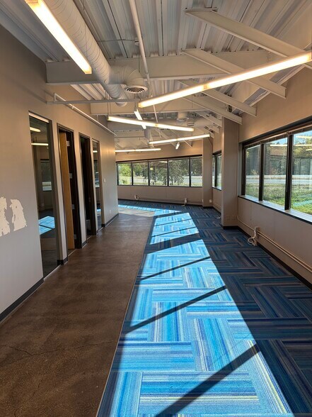 More Photos Of 10405 6th Ave N, Plymouth Office For Sale