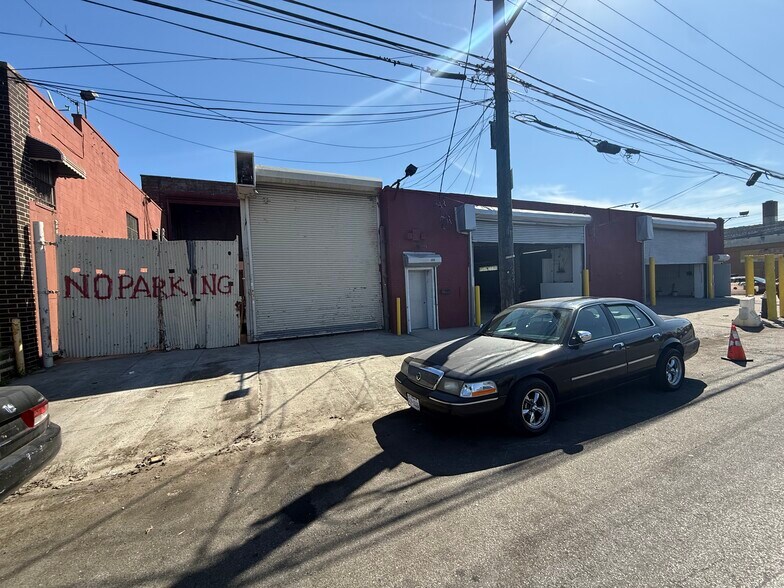 More Photos Of 9602 Ditmas Ave, Brooklyn Warehouse For Lease